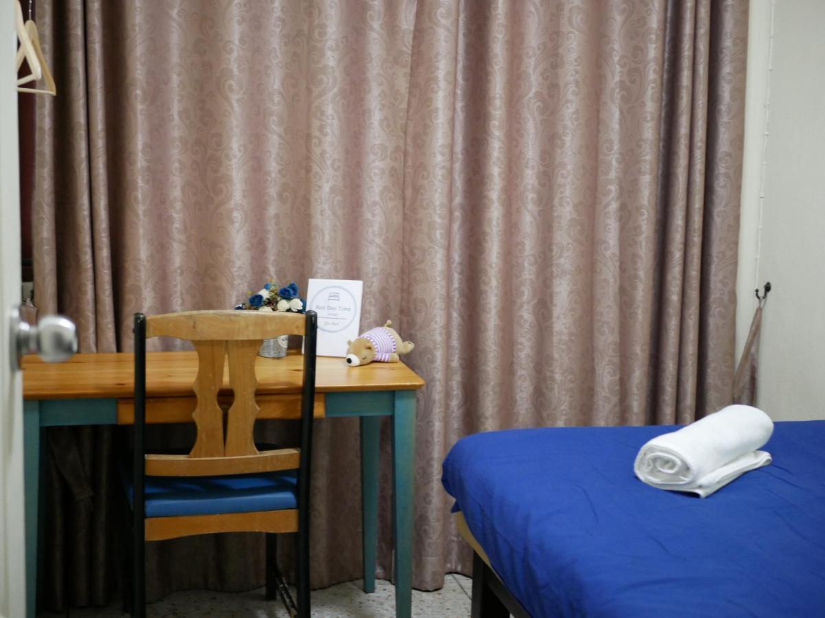 Bed Dee Time Hostel Бангкок Екстер'єр фото