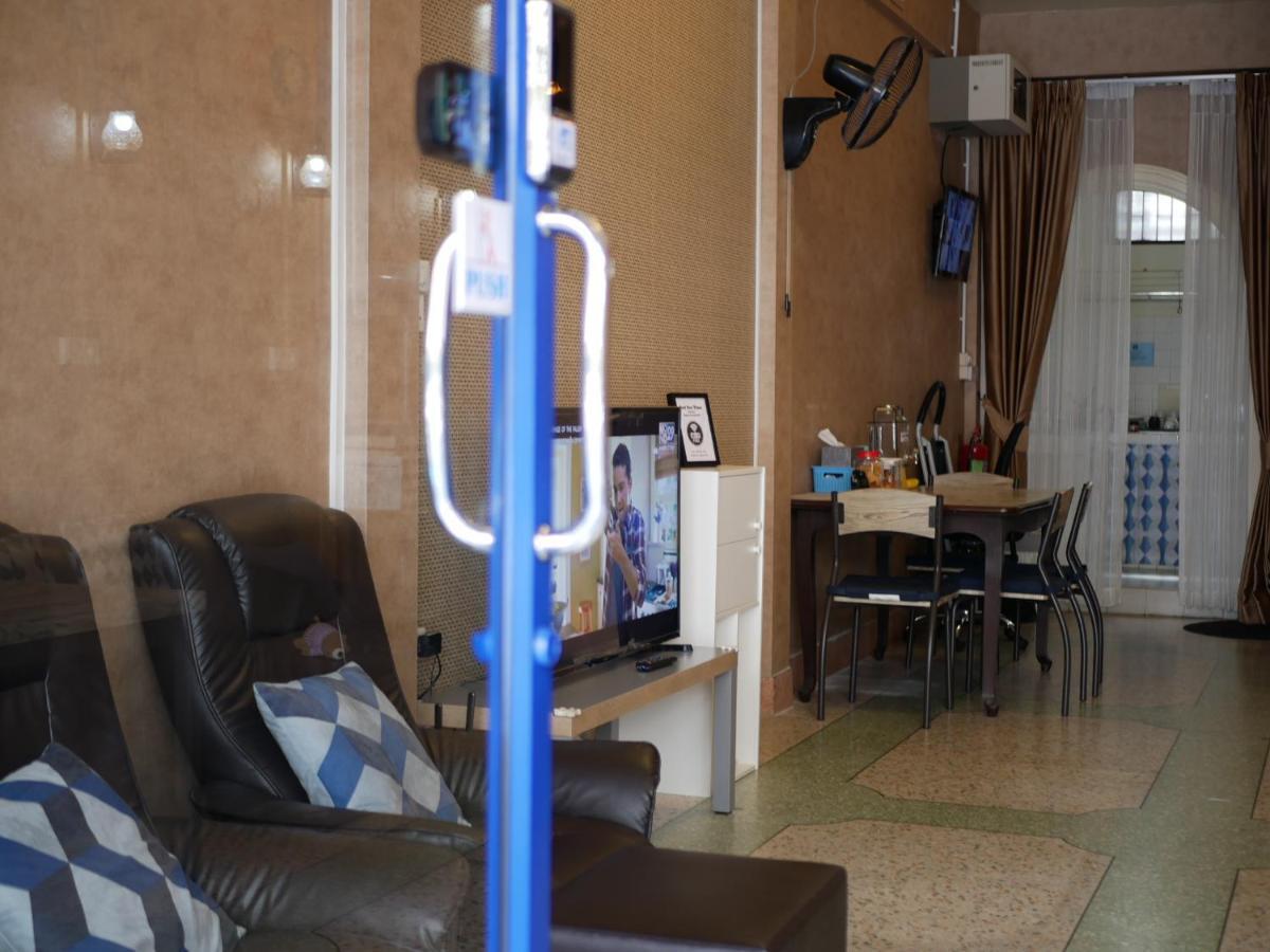 Bed Dee Time Hostel Бангкок Екстер'єр фото